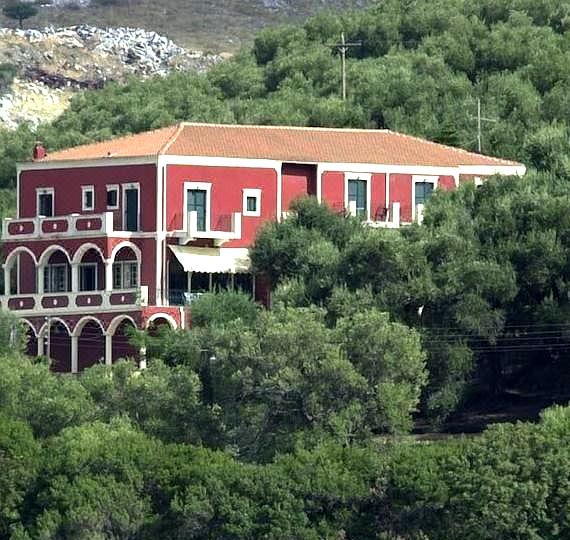 Apraos Bay Hotel